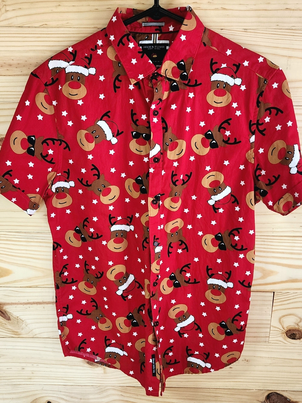 Denim & Flower Red Reindeer Print Short-Sleeve Button-Down Shirt